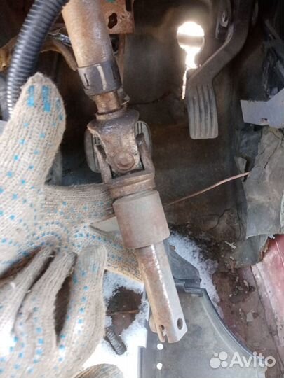 Рулевой карданчик Ford Focus 1