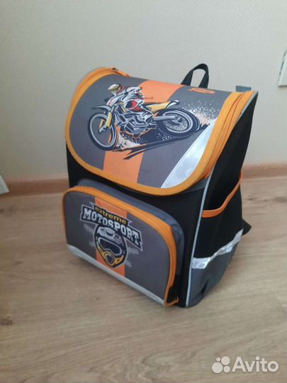 Школьный рюкзак