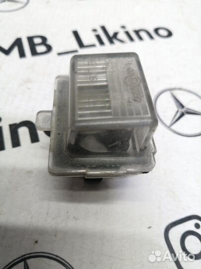 Фонарь в крышку багажника Mercedes W221 W216