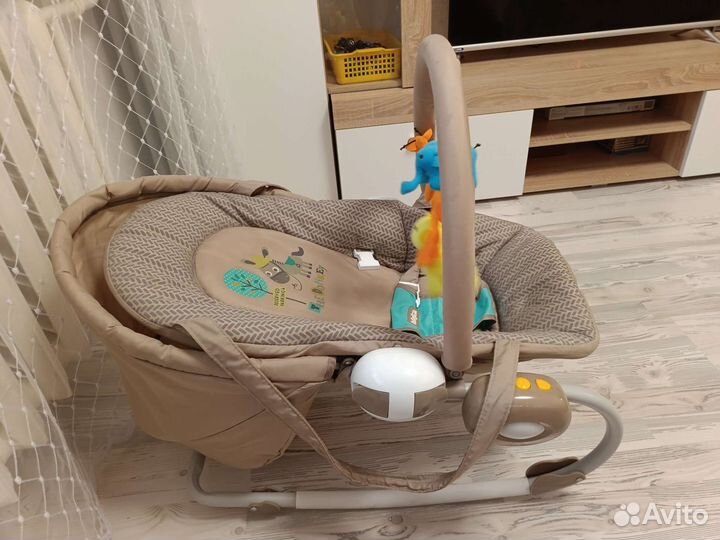 Шезлонг детский