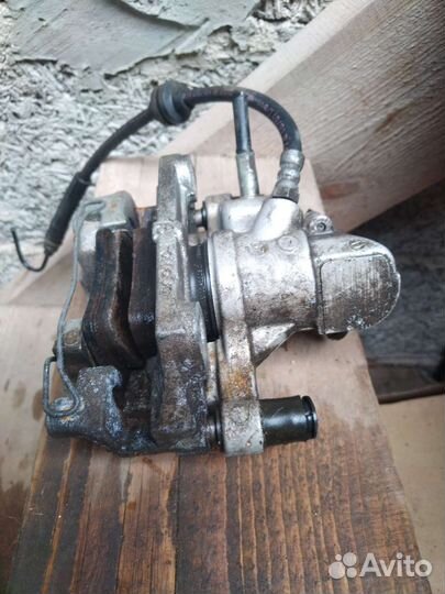 Суппорт Тормозной Задний Правый Ford Focus 2