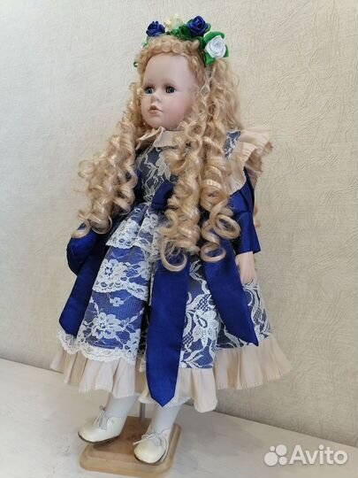 Кукла винтажная, фарфоровая, большая в коллекцию