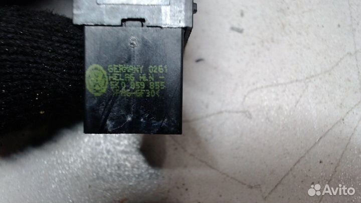 Кнопка стеклоподъемника Volkswagen Touareg, 2011