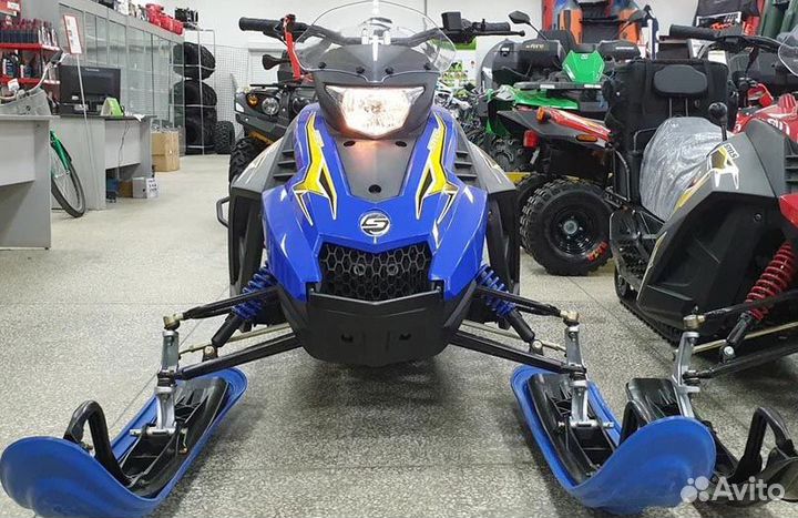 Снегоход Stels Капитан 150 витрина