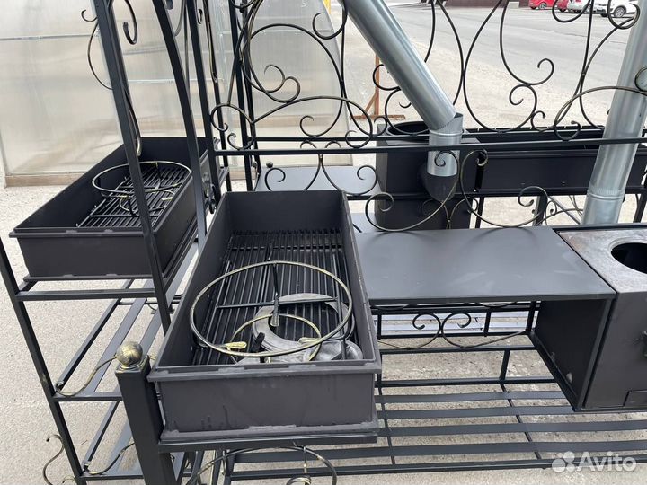 Мангал с крышей и печкой под казан