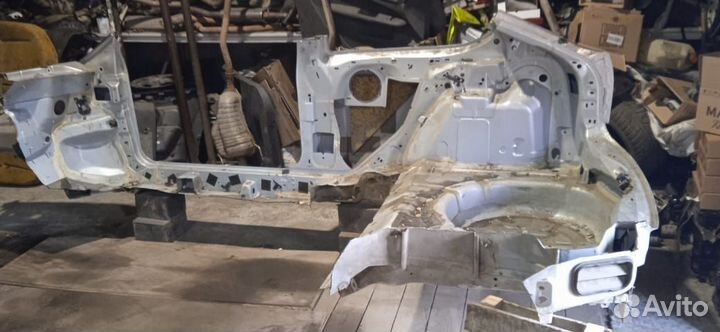 Правый борт кузова Ford Focus 2 купэ