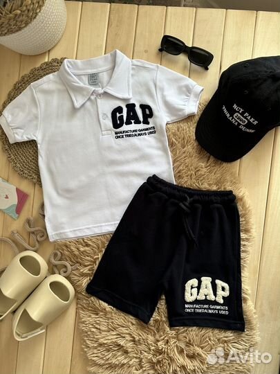 Костюм для мальчика gap