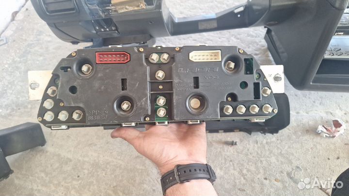 Приборная панель ваз 2110