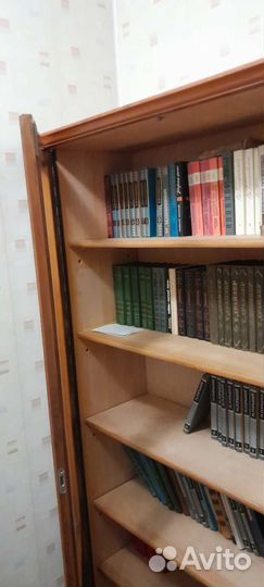 Книжный шкаф СССР