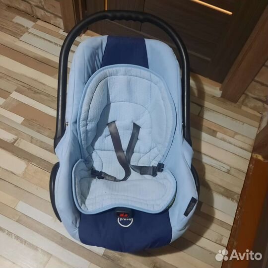 Коляска 3 в 1 tutis zippy см.описание