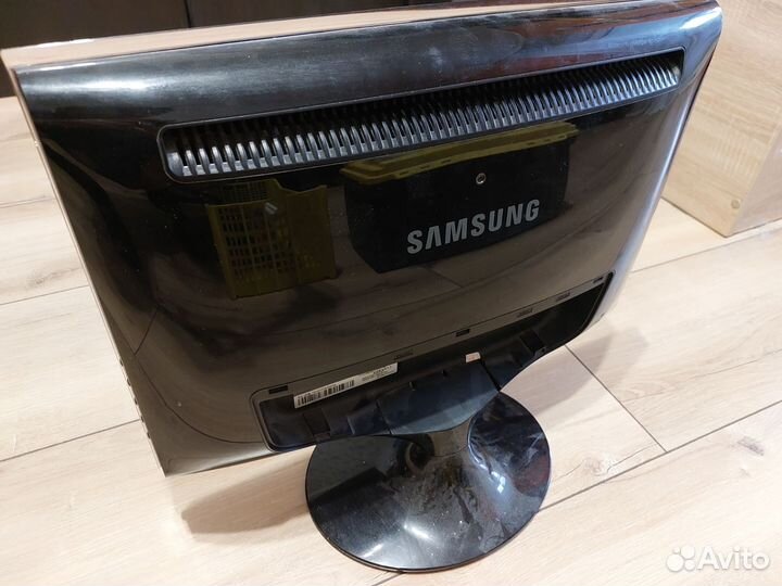 ЖК монитор 19'' Samsung t190gn