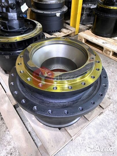 Бортовой редуктор Hitachi ZX520LCR-3 9263595