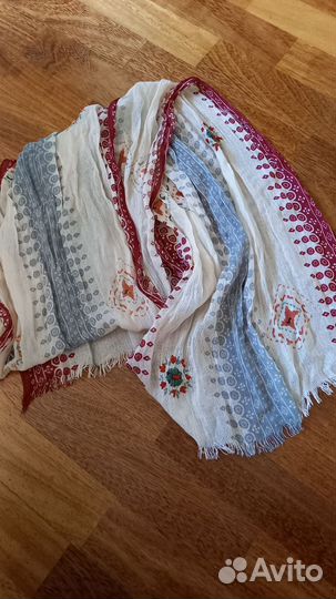 Шарфы платки палантины