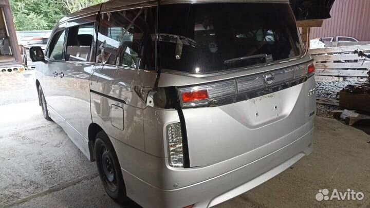 Подушка двигателя правая Nissan Elgrand PE52
