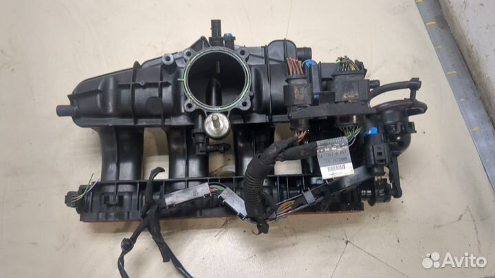 Коллектор впускной Audi A4 (B8)