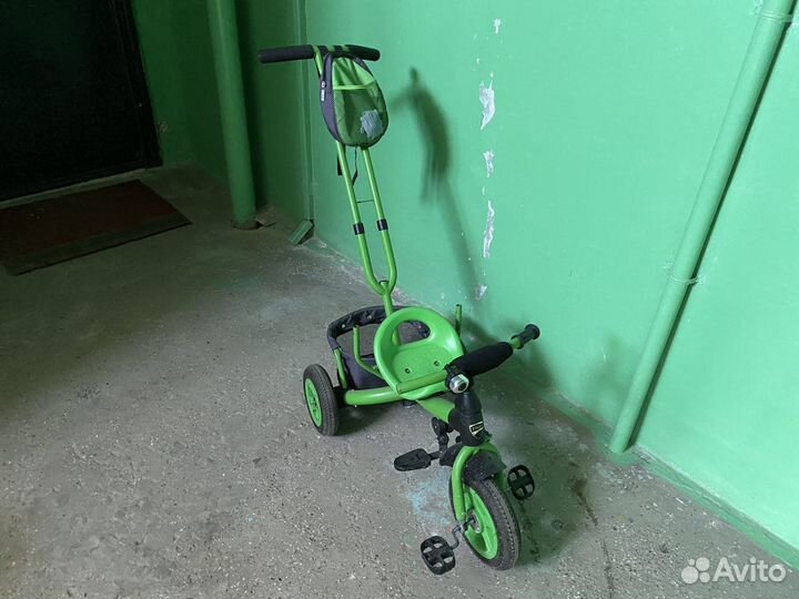 Детский 3 х колёсный велосипед