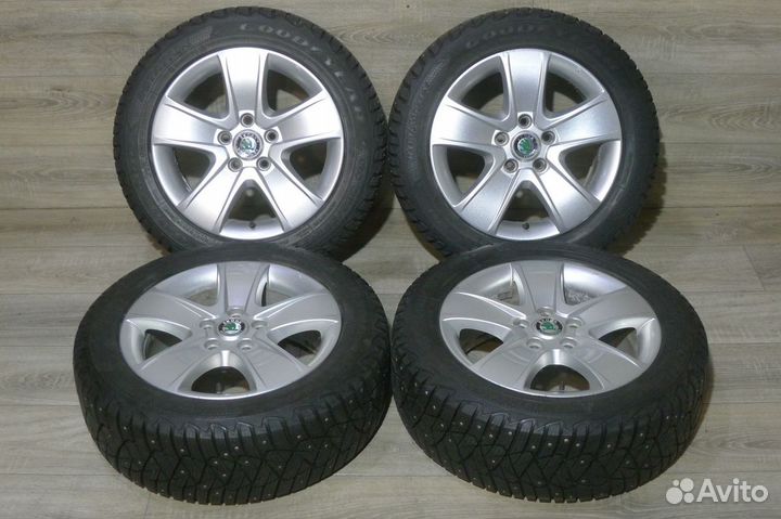 Комплект оригинальных колес R16 Skoda Octavia