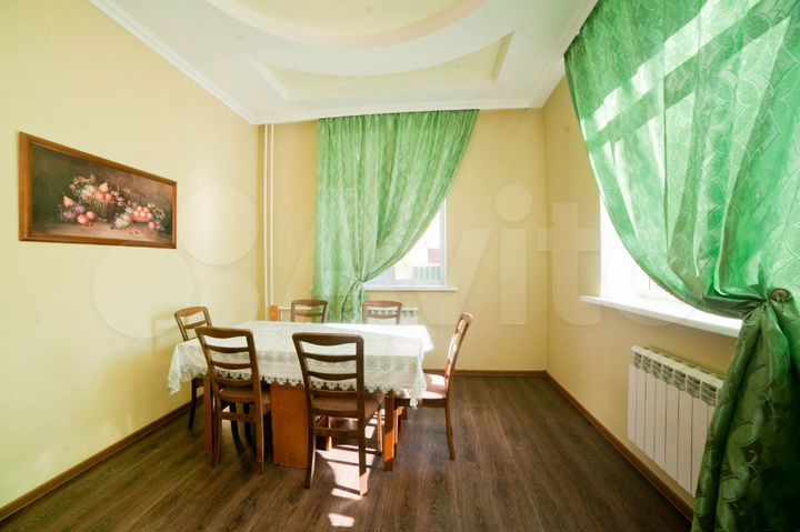 Коттедж 396 м² на участке 8,5 сот.