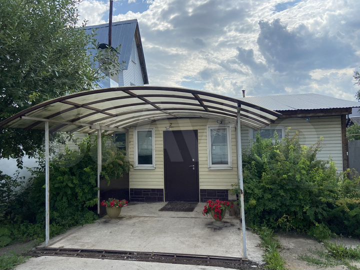 Дом 200 м² на участке 13,9 сот.