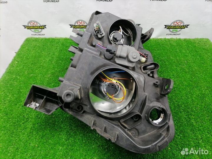 Фара галогеновая передняя правая Nissan Qashqai