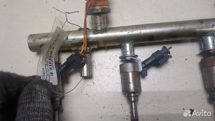 Форсунка топливная Audi A4 (B8), 2013