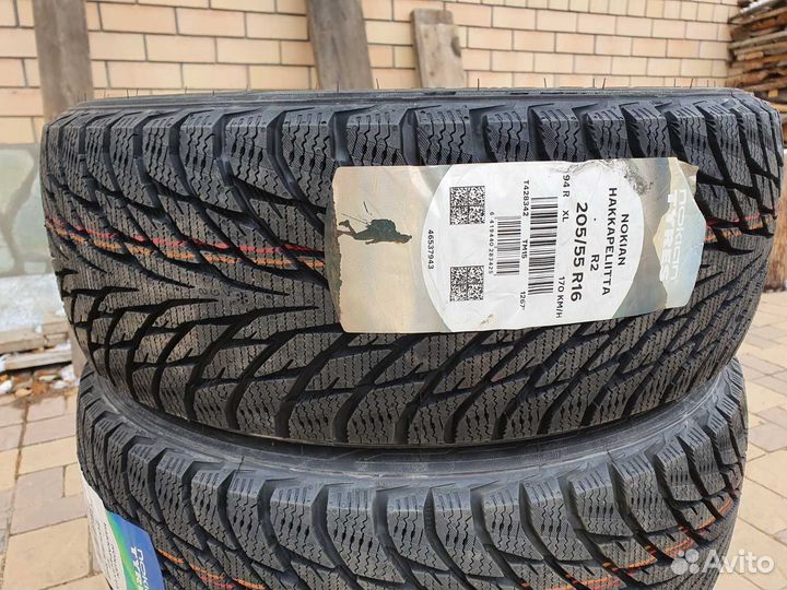 Nokian Tyres Hakkapeliitta R2 205/55 R16 94R