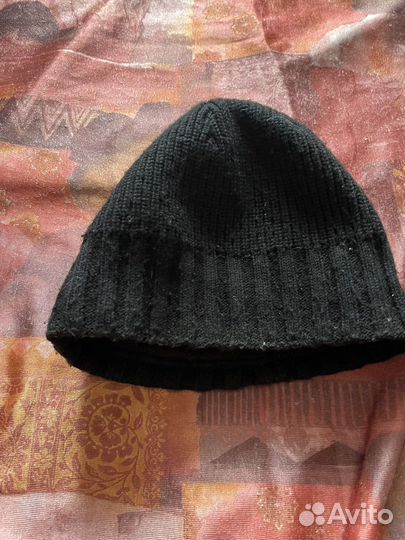 Мужская шапка и женская