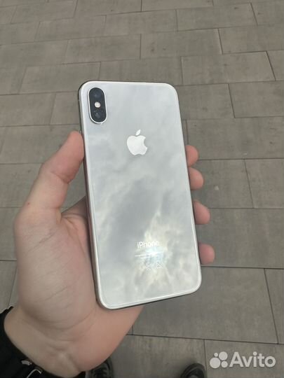 iPhone X, 64 ГБ