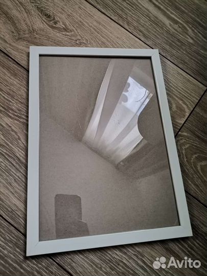 Рамка для фотографий белая