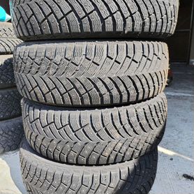 Michelin X-Ice North 4 205/55 R16