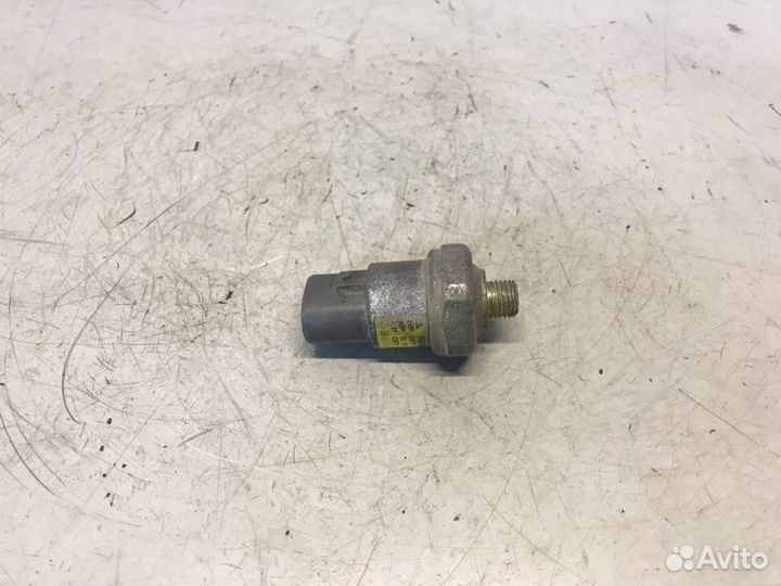 Датчик радиатора кондиционера Mitsubishi Eterna