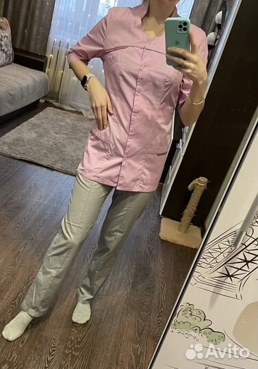 Медицинский костюм женский 42