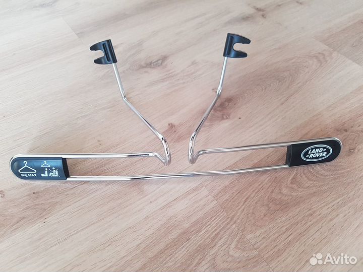 Вешалка автомобильная