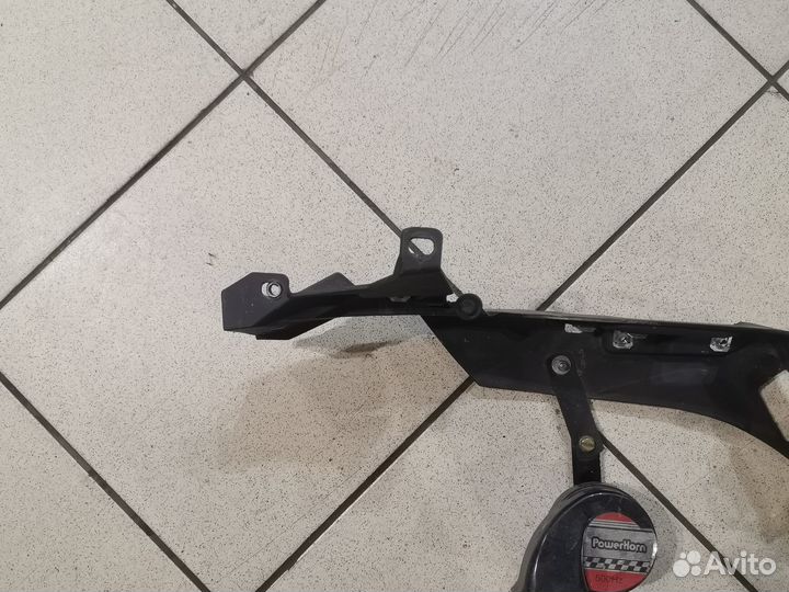 Накладка правая BMW k 1600 gtl