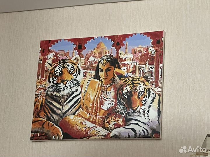 Картина акрилом на холсте с подрамником