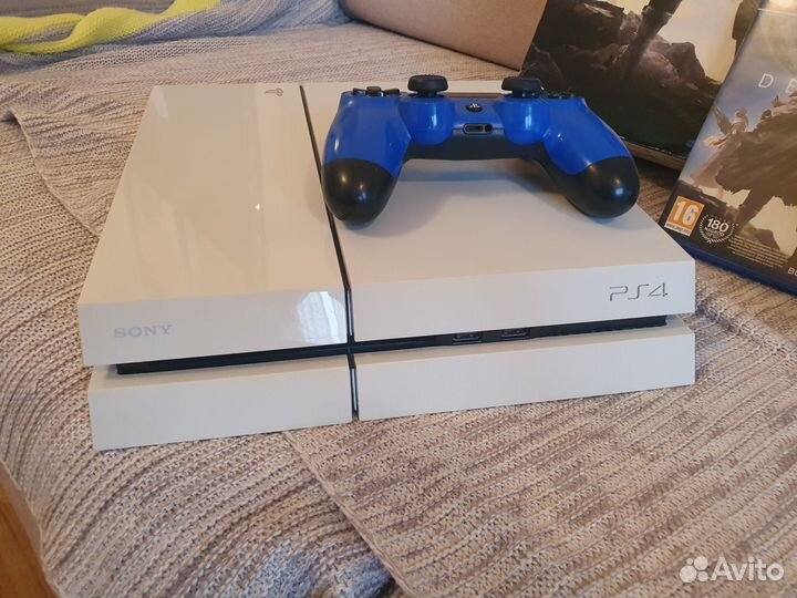 Sony playstation 4 (белая) + Ps plus