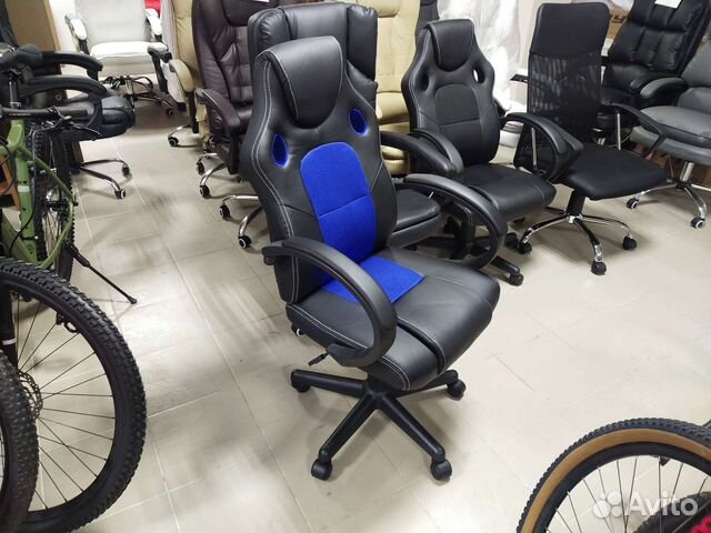 Новое компьютерное (игровое) кресло