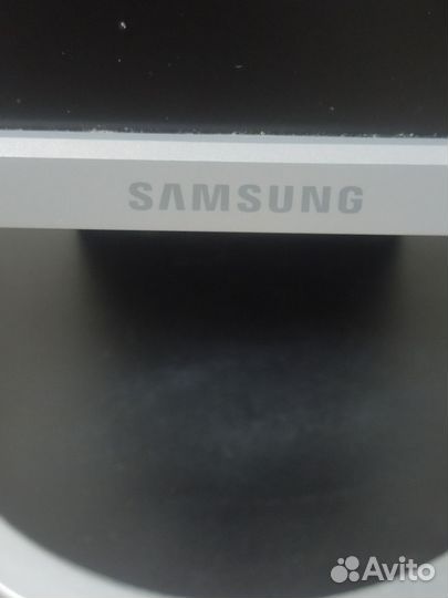 Монитор Samsung
