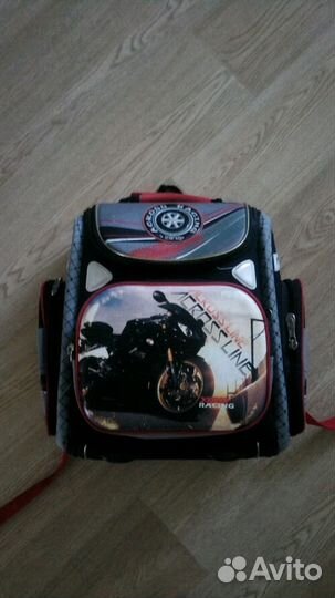 Школьный рюкзак