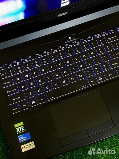 Игровой ноутбук 16.1 i3-10th/8/nvme/RTX3070 144Hz