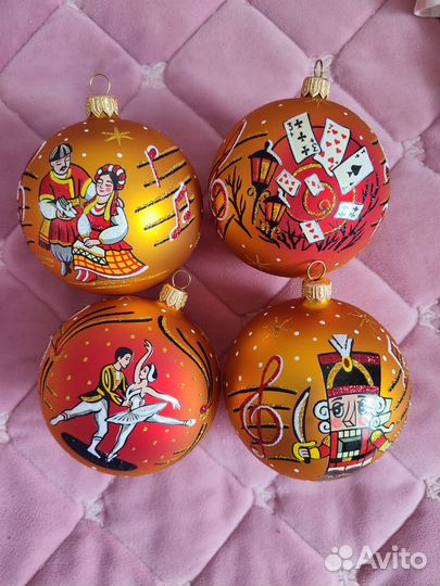 Елочные игрушки