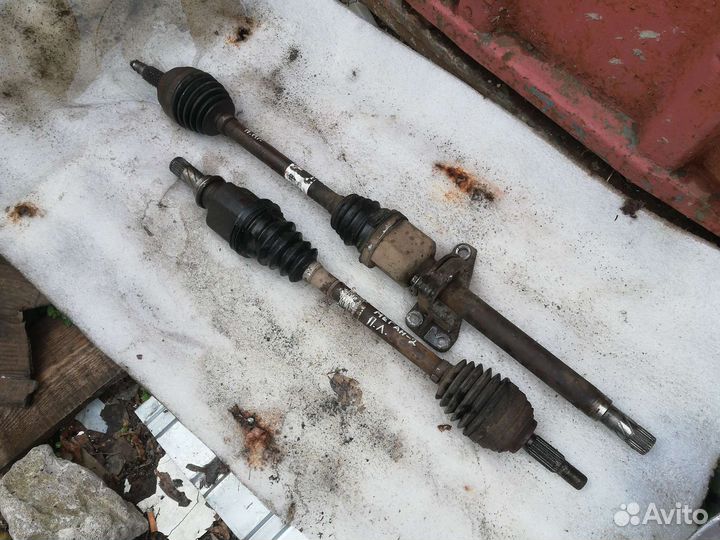 Привод передний Рено Меган 2