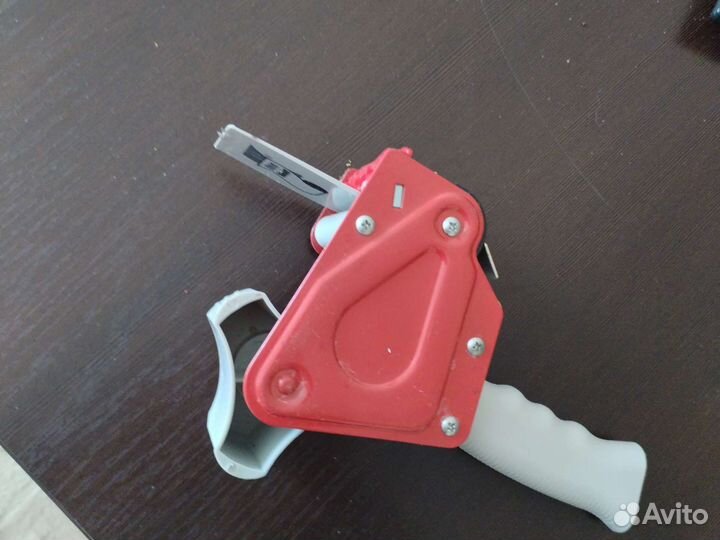 Этикет пистолет и упаков