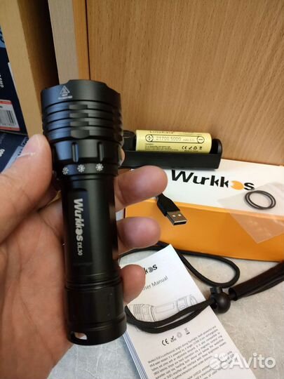 Фонарик для подводного плавания