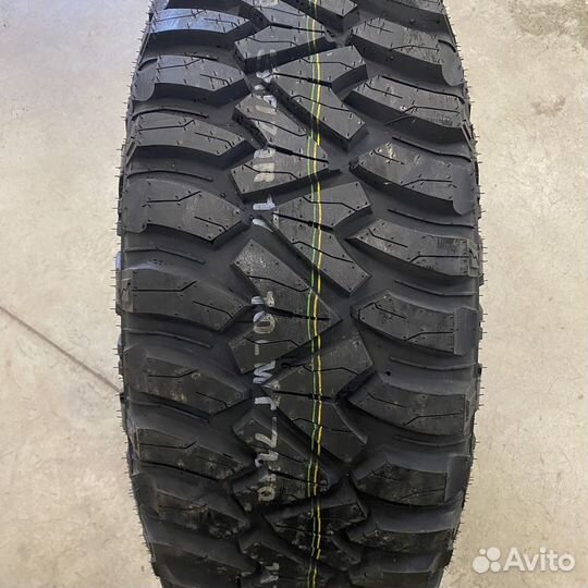 Kumho Road Venture MT71 285/70 R17