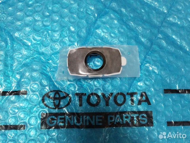 Крепление парктроника Камри 70 Оригинал NEW