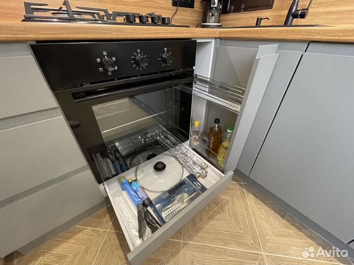 Угловая кухня в хрущёвку ксп:23133