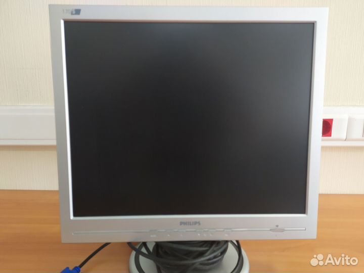 Монитор philips 170S6FS