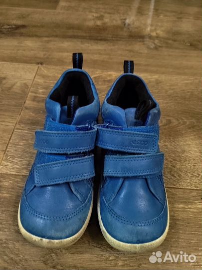 Кроссовки ecco 25