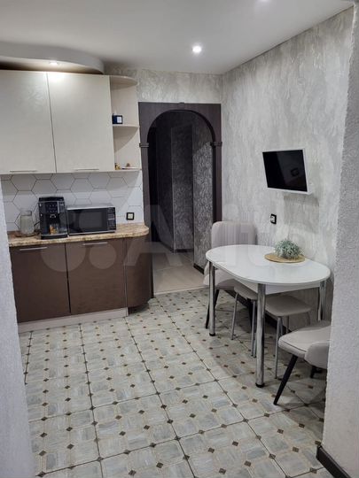 2-к. квартира, 53 м², 3/5 эт.